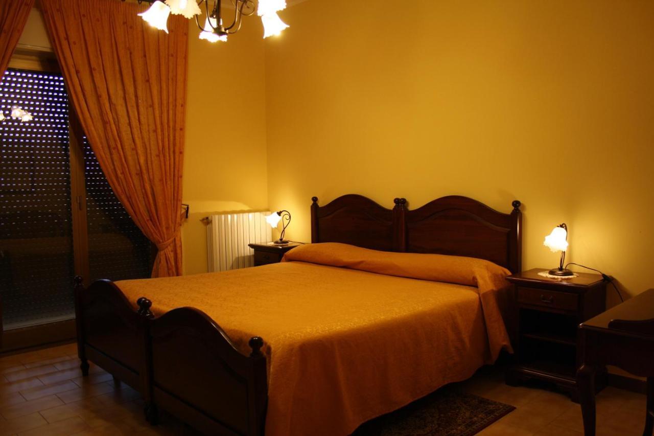 Bed and Breakfast Ai Tre Parchi Bed And Bike à Randazzo Extérieur photo